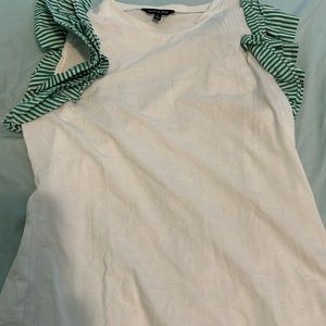 Strut and bolt green and white Woman’s top
